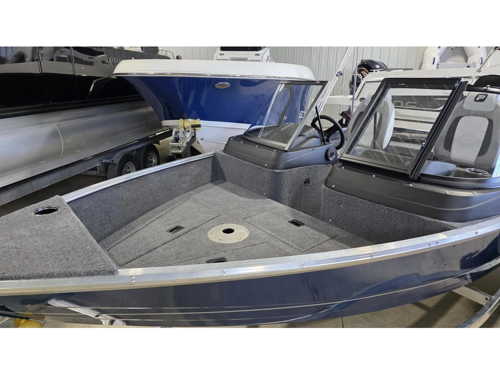 2026 Princecraft Holiday Max 162 Ws alt