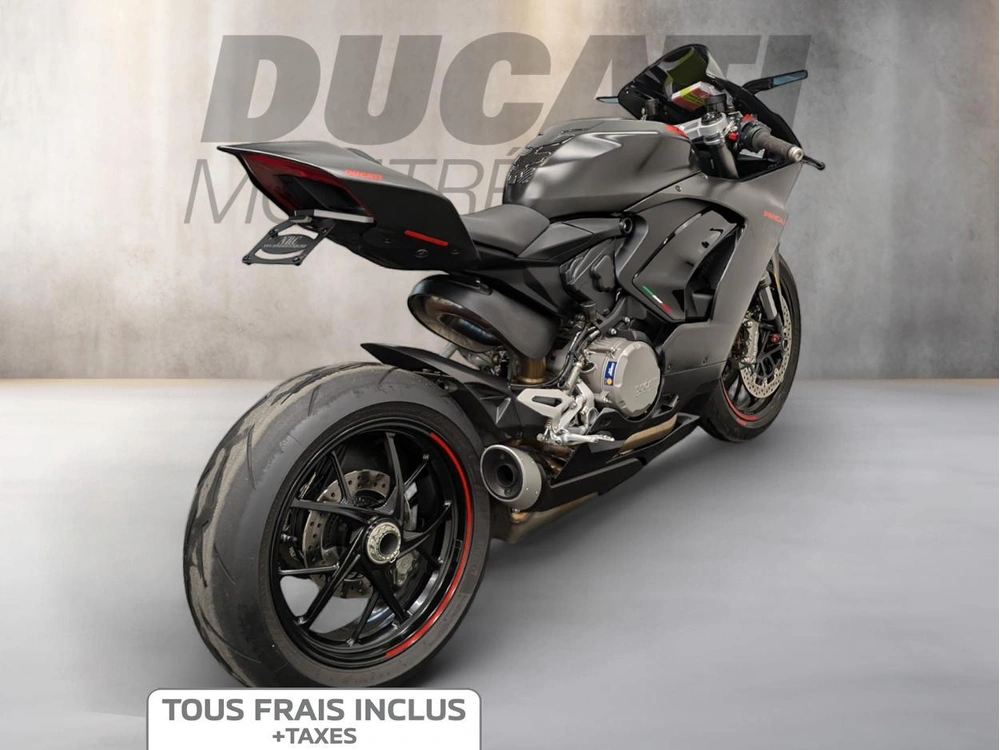 Ducati Panigale V2 2025 alt
