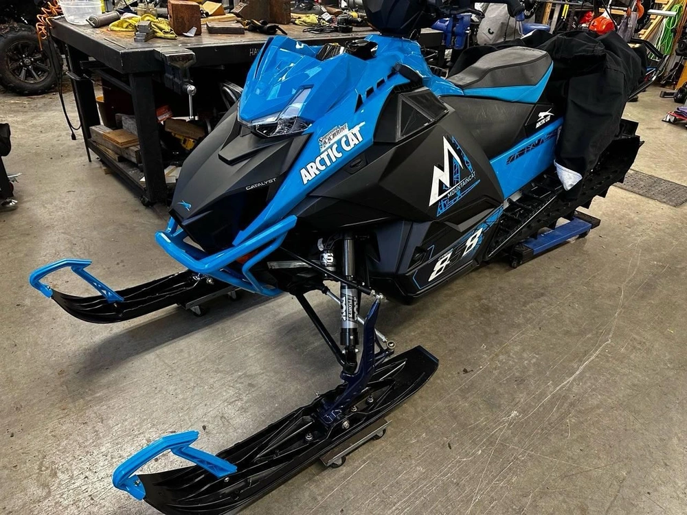 2025 Arctic Cat M 858 Mountain Cat 154 3.0 alt