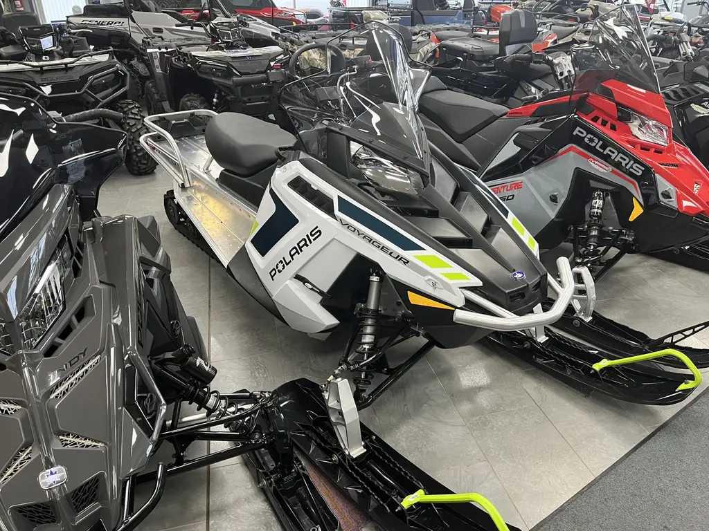 Polaris VOYAGER 550 155  2025