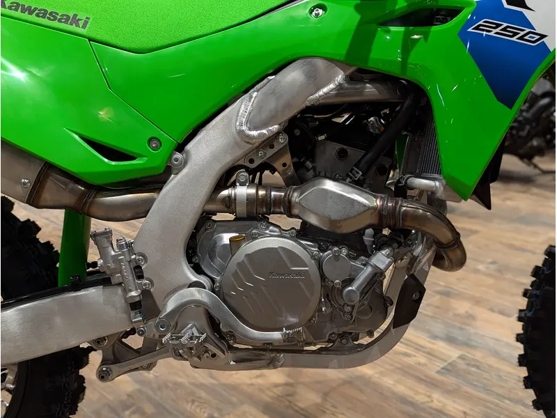 Kawasaki KX250 // Lime Green 2026