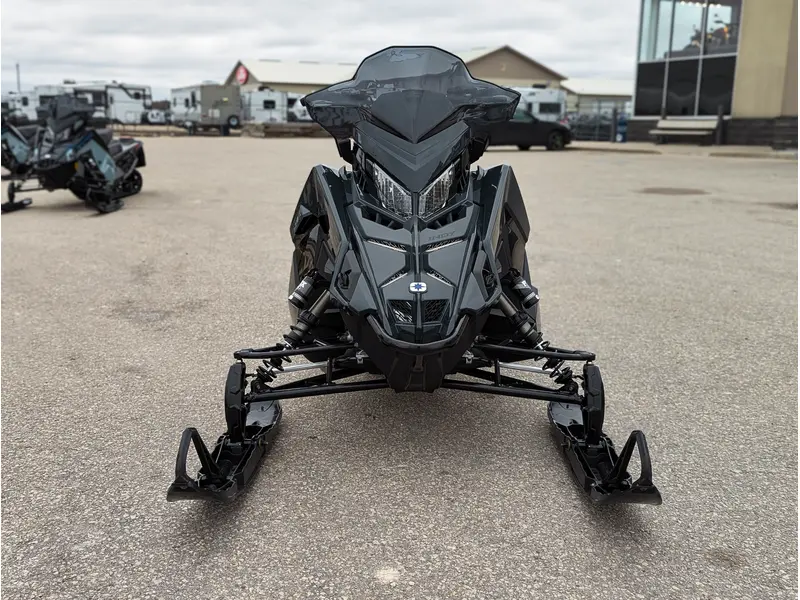 2026 Polaris 850 INDY XC 137 // Gloss Black/Blue Dusk