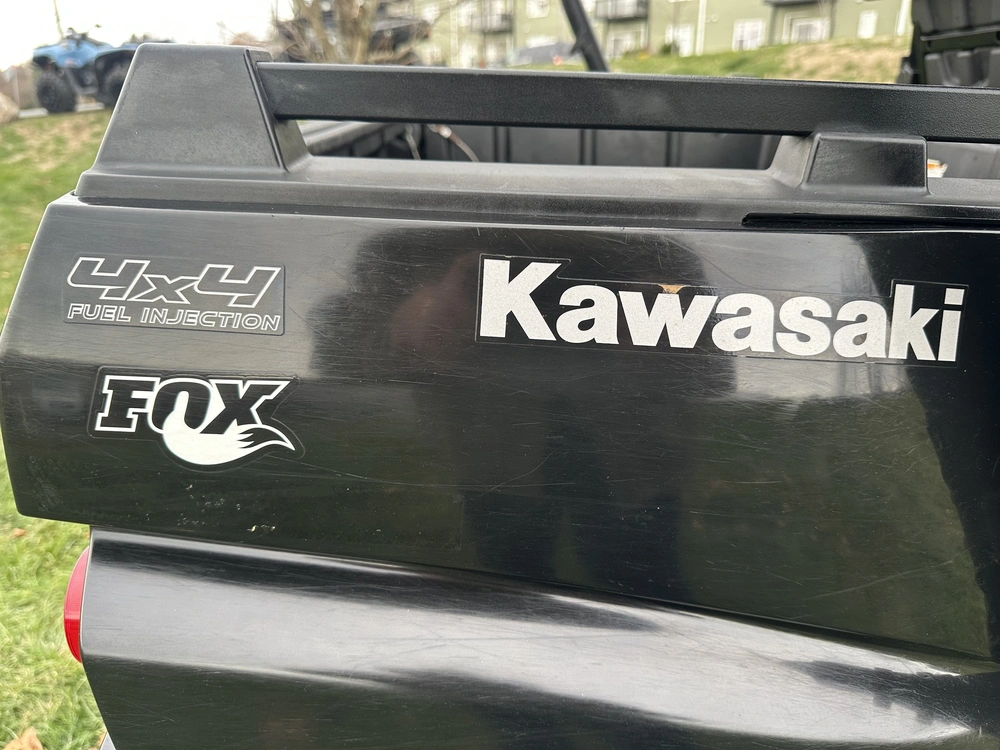 2015 Kawasaki Teryx alt