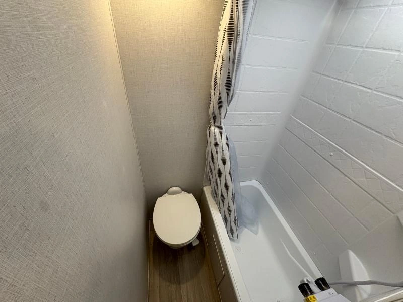 Wildwood X Lite 26 Ice 2026 alt