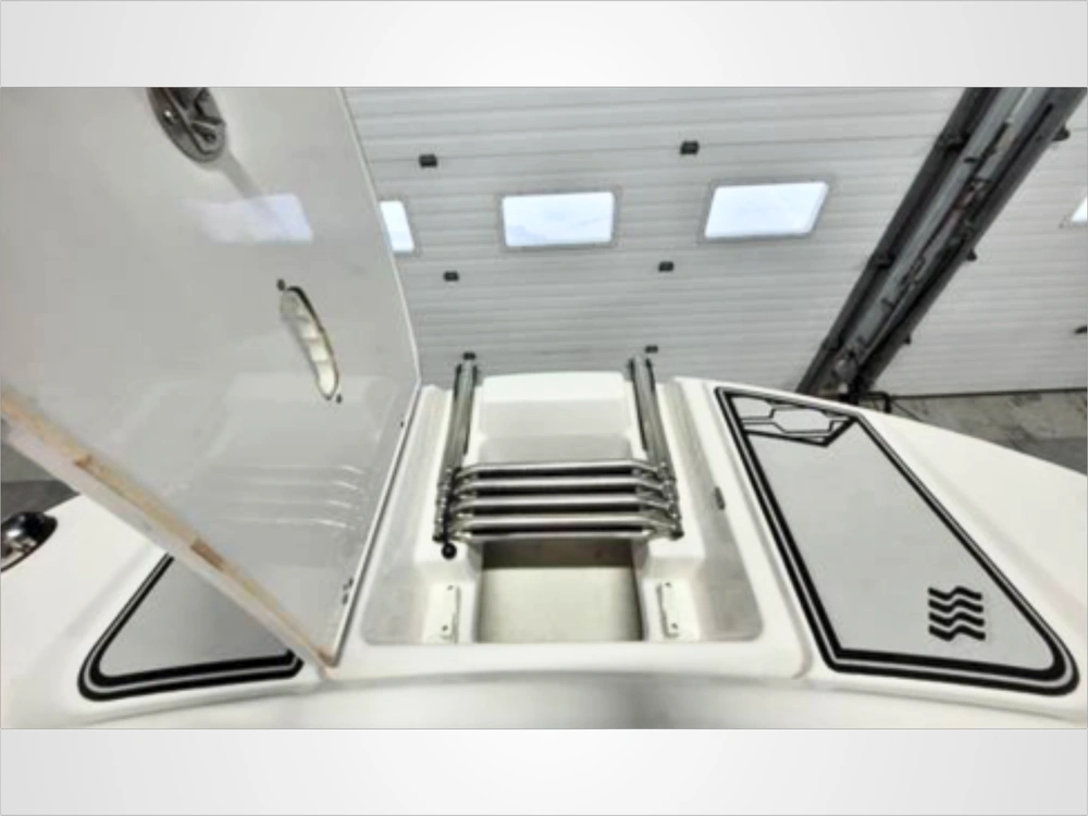 2018 Four Winns 240hd alt