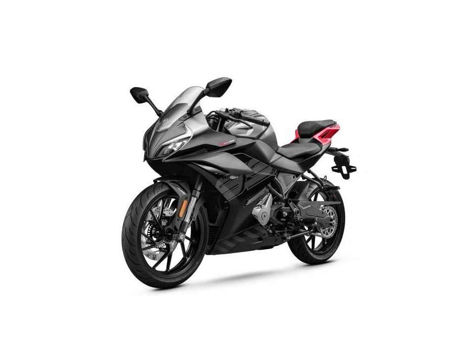 Cfmoto 300ss 2026 alt