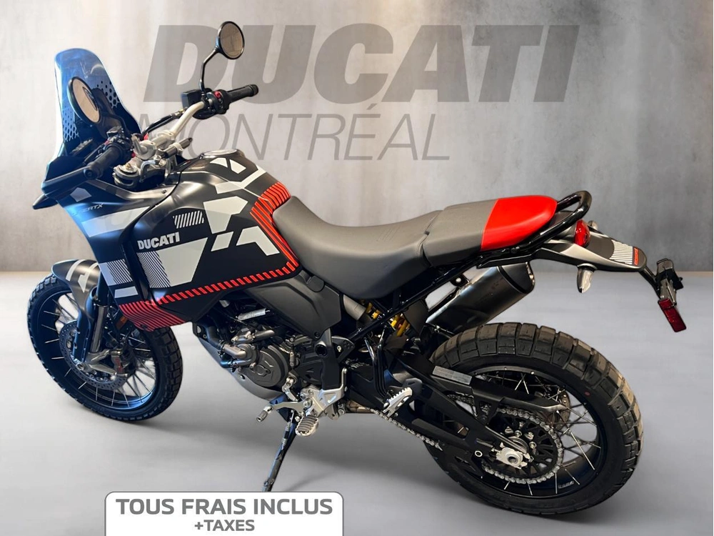 Ducati Desertx 2024 alt