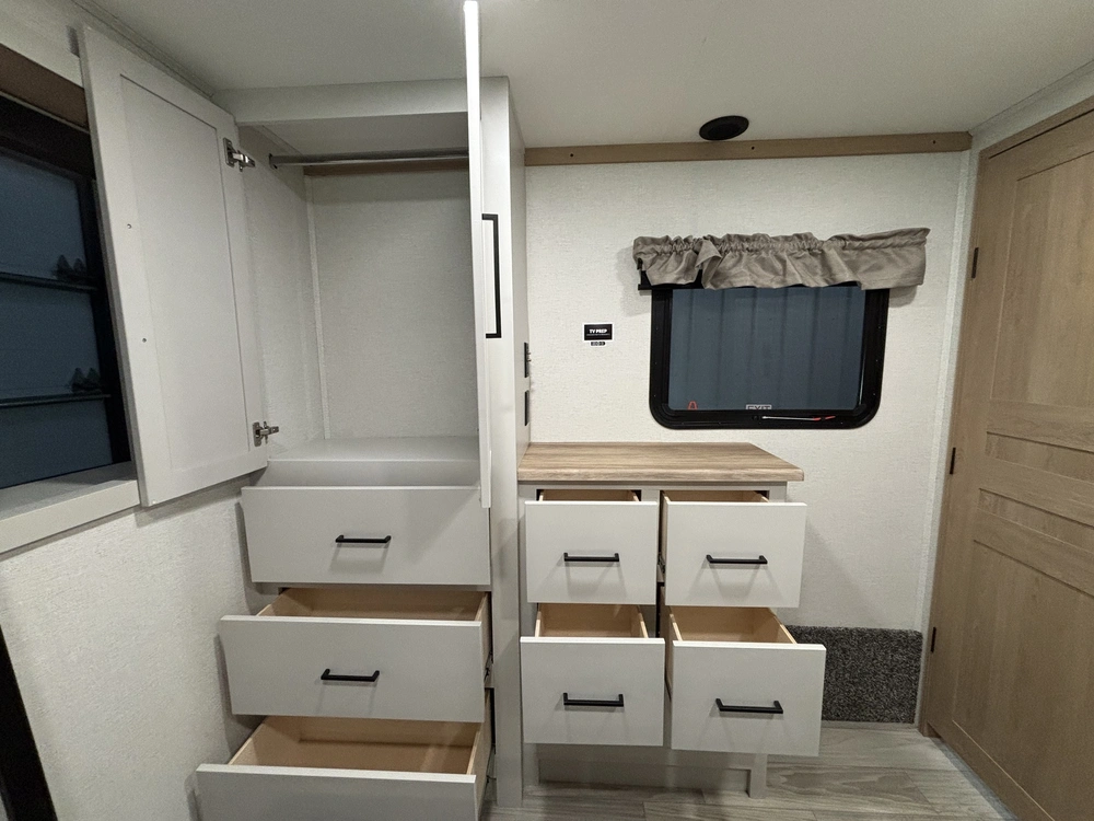 Forest River Sierra 41duplex 2026 alt