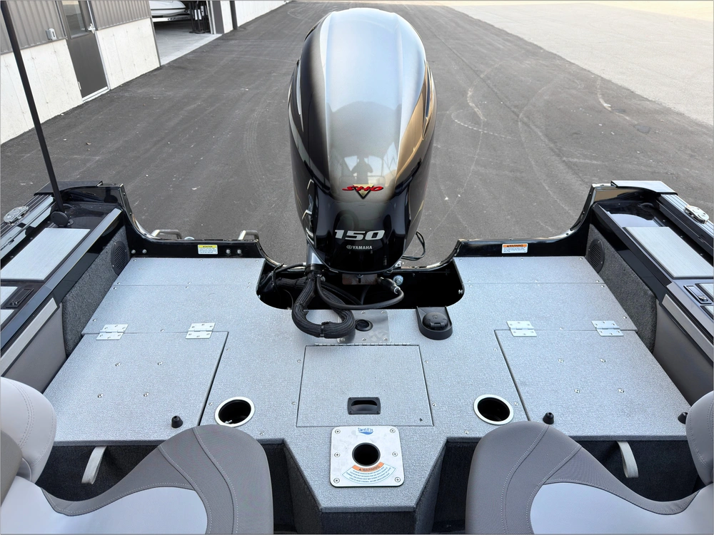 2026 Smoker-craft Ultima 172 Dc alt