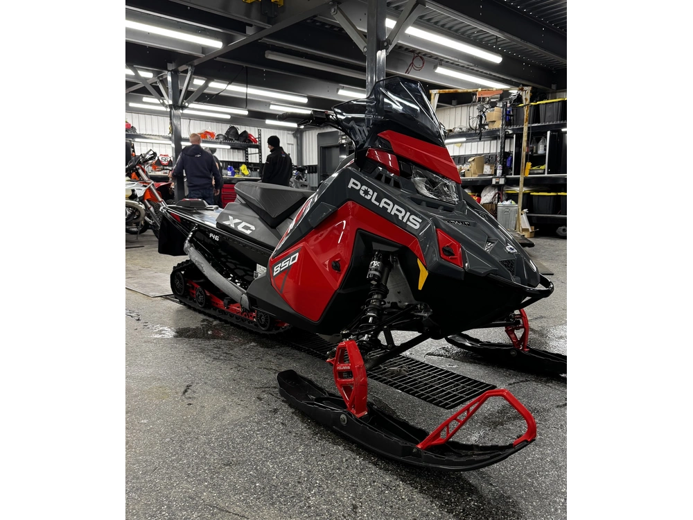 Polaris 850 Switchback Xc 146 2024 alt