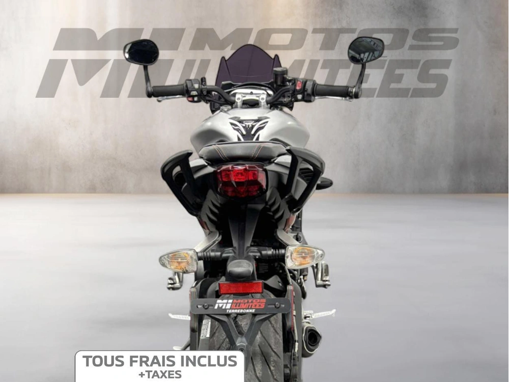 Triumph Street Triple 765 R 2018 alt