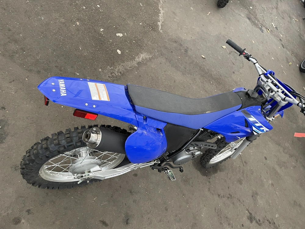 2025 Yamaha Tt-r 230 alt