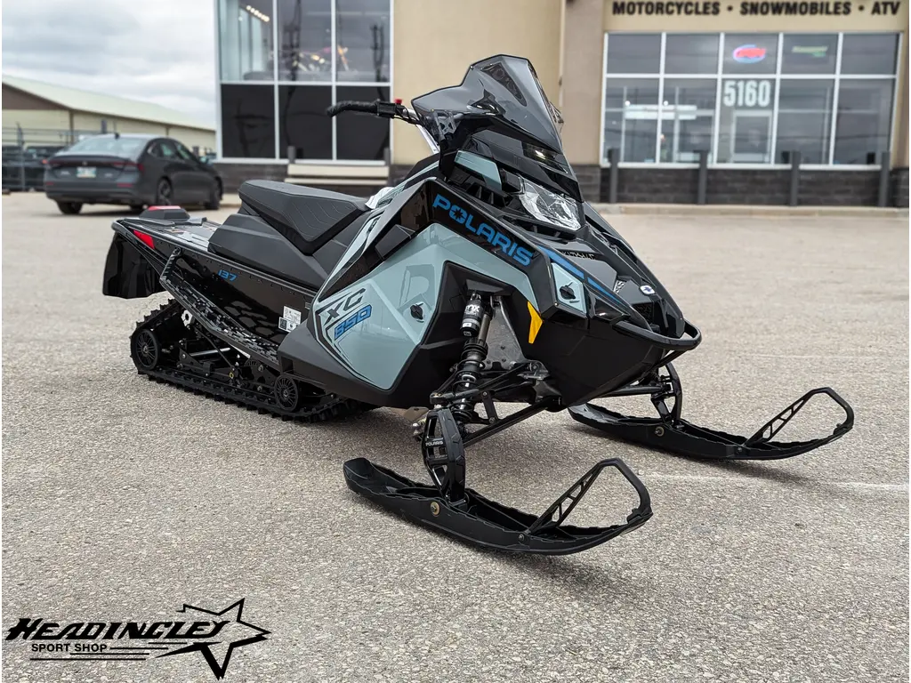 2026 Polaris 850 INDY XC 137 // Hemlock Blue/Black/Velocity Blue 