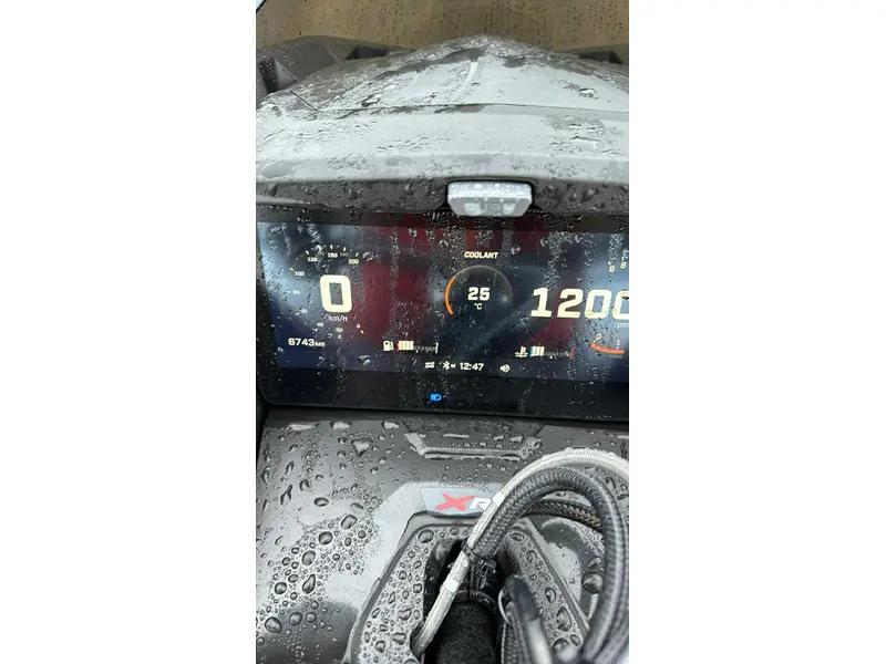 2025 Ski-Doo MXZ X-RS 850 w/SMART-SHOX / 137" & 10.25"Screen