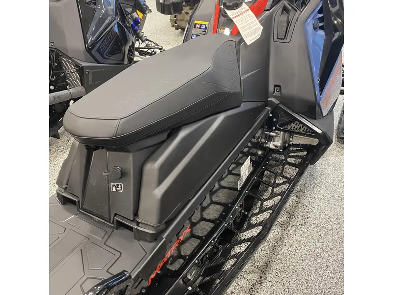 2024 Polaris PROSTAR S4 VOYAGEUR 146