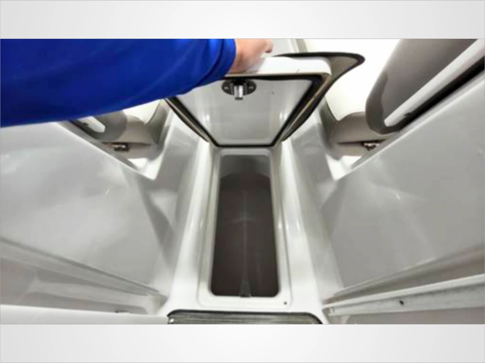 2018 Four Winns 240hd alt