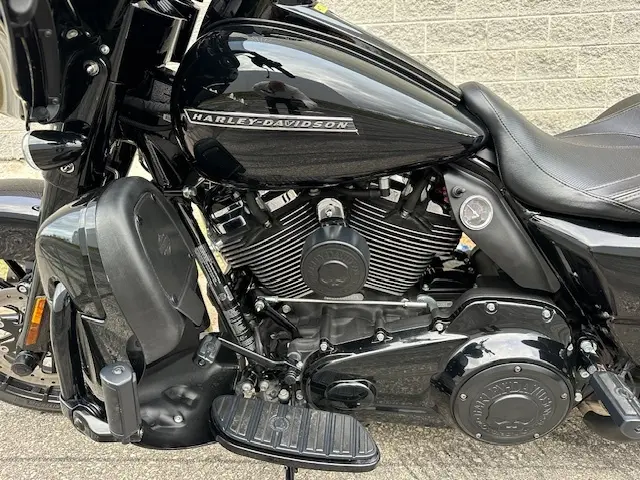 Harley-Davidson FLHXS Street Glide SpecialFLHXS 2019