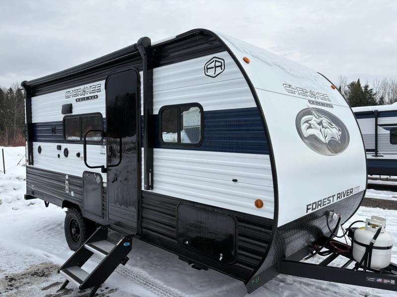 Cherokee Wolf Pup 16 Bhsw 2026 alt