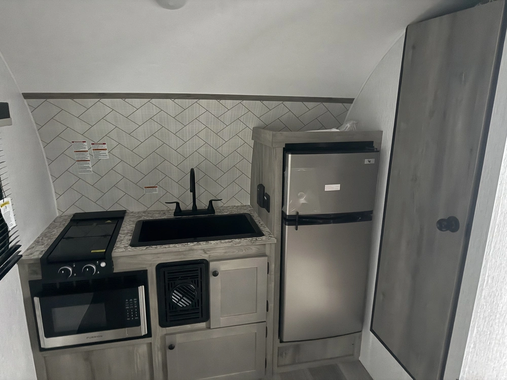 Sunset Park Rv Sunlite Th 14th 2027 alt