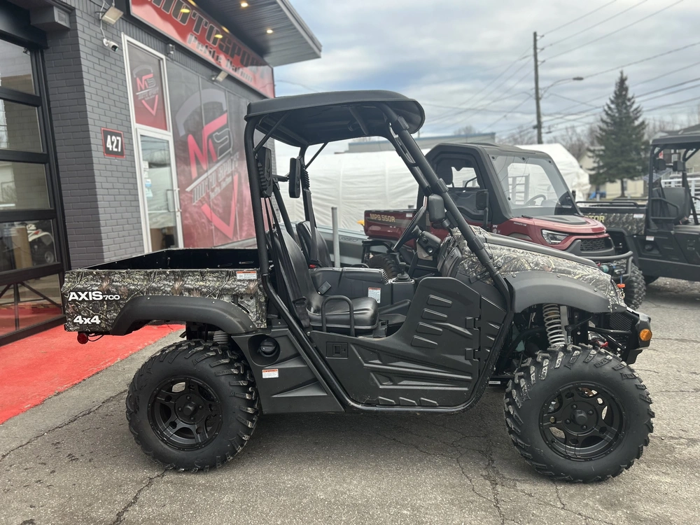 2022 Axis 700 alt