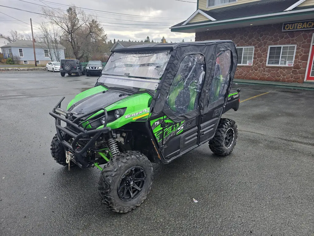 2022 Kawasaki TERYX4 S LE