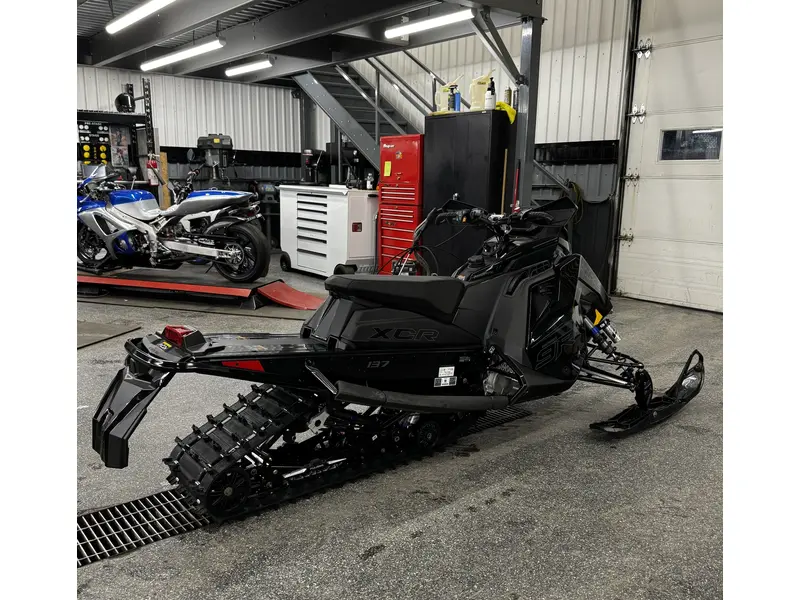 2026 Polaris 9R INDY XCR 137