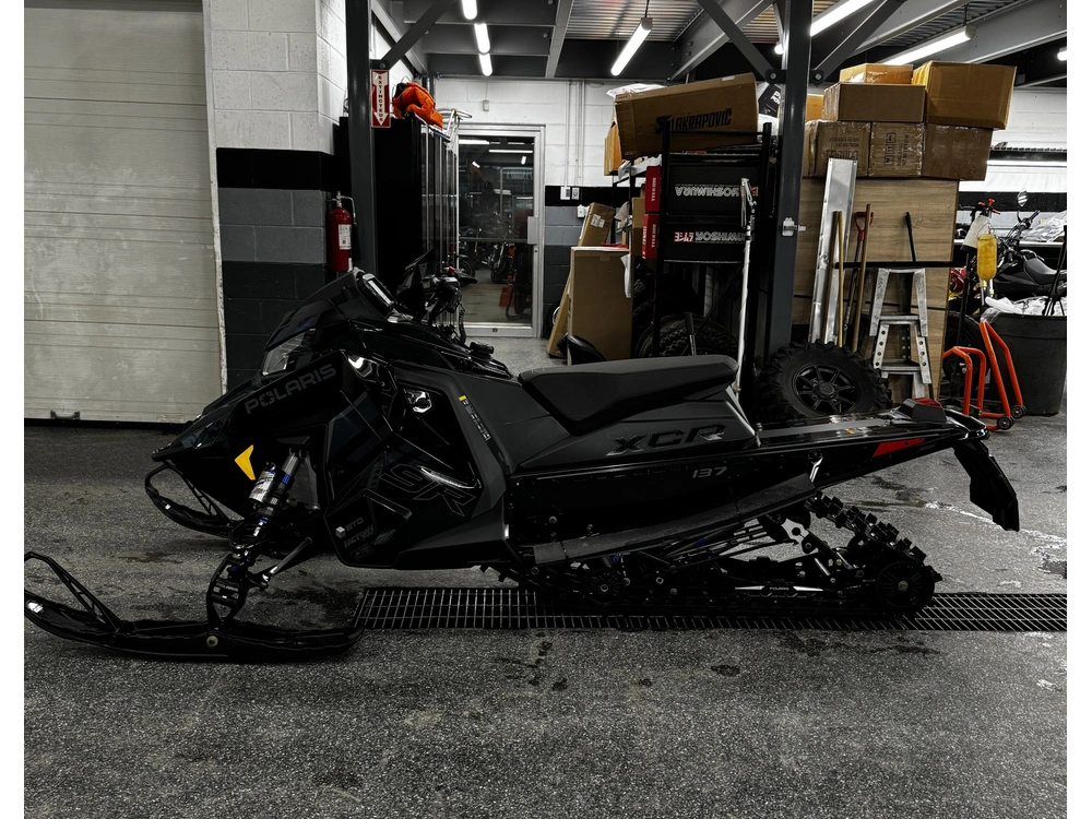 Polaris 9r Indy Xcr 137 2026 alt