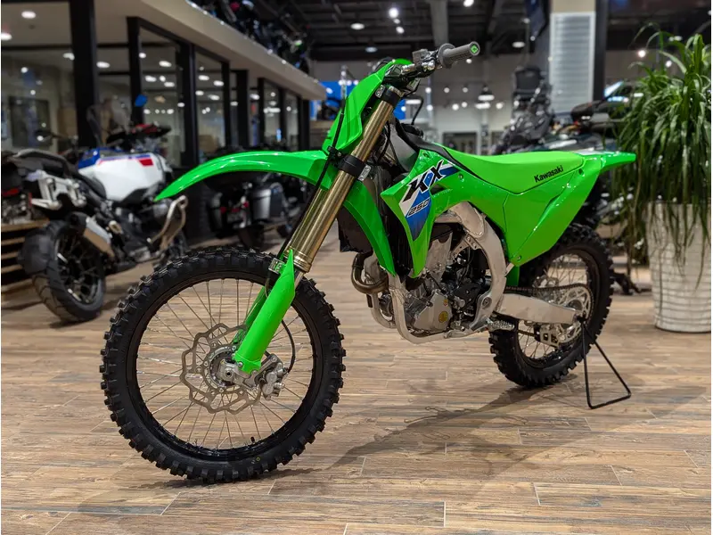 Kawasaki KX250 // Lime Green 2026