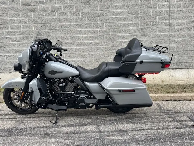 Harley-Davidson FLHTK Electra Glide Ultra LimitedFLHTK 2024