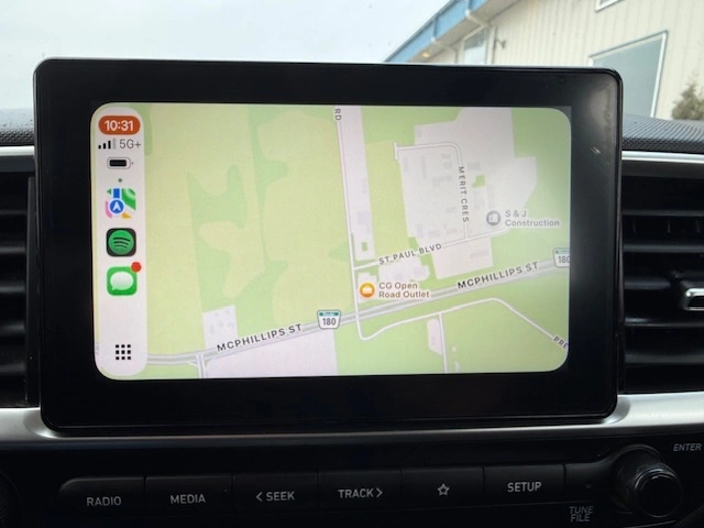 2025 Hyundai Venue Essential alt