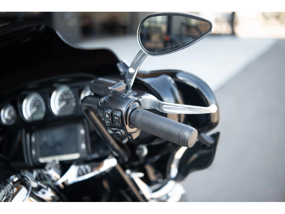 2017 Harley-davidson Ultra Limited alt