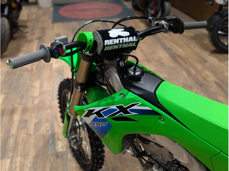 Kawasaki KX250 // Lime Green 2026
