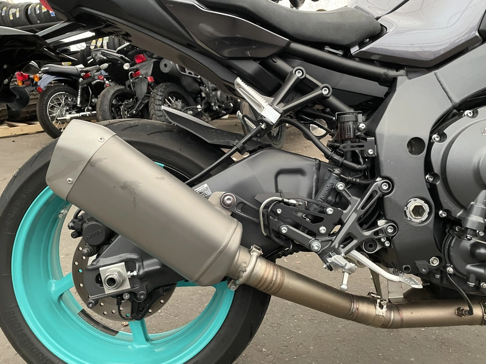 2024 Yamaha Mt-10 alt