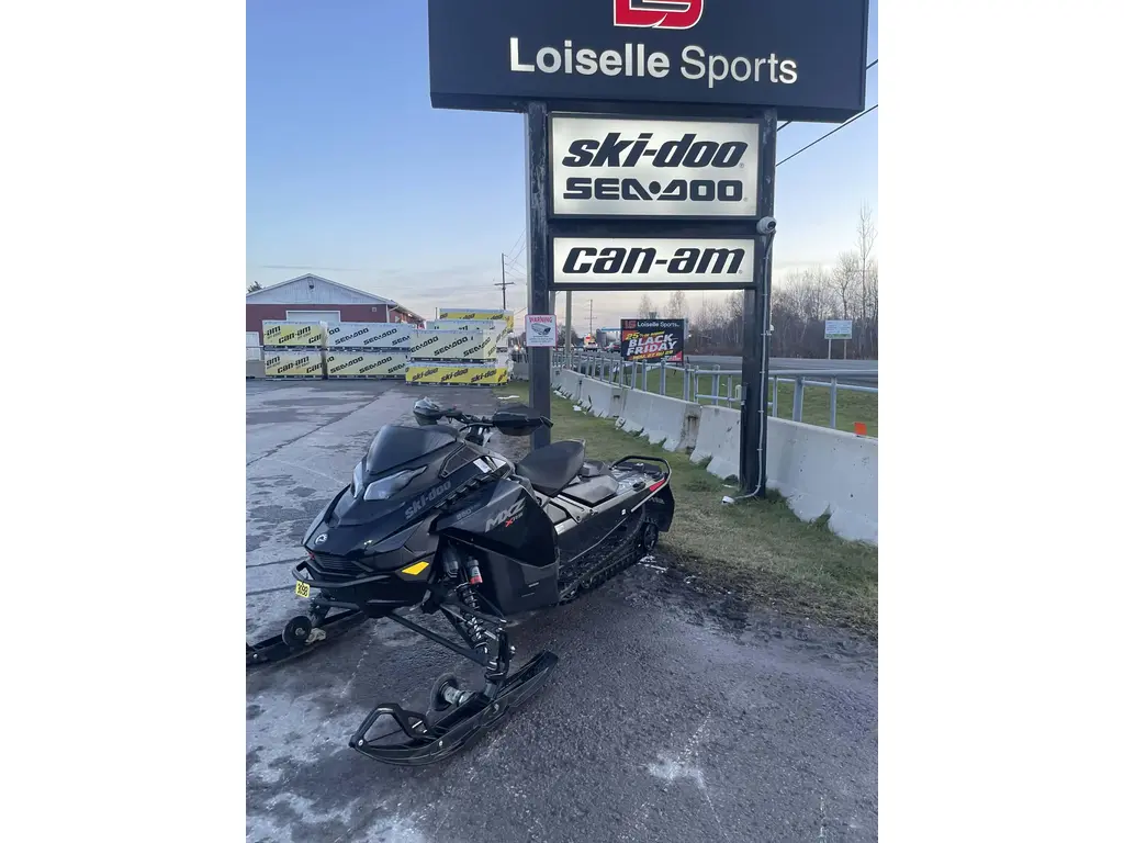 BRP MXZ X-RS 137'' 2024