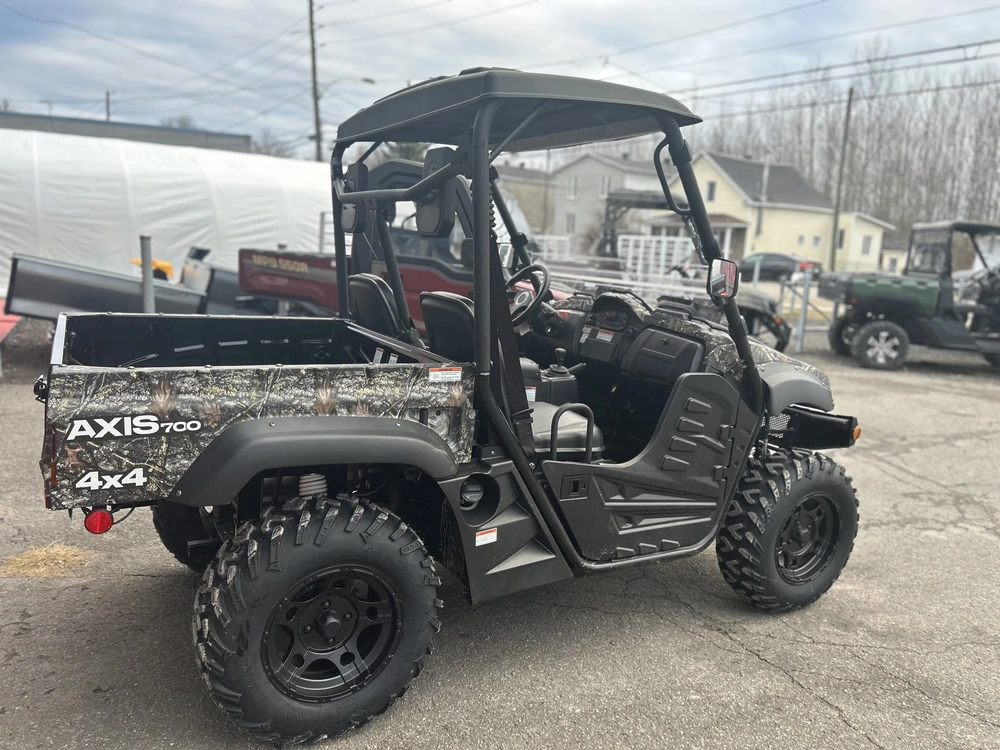 2022 Axis 700 alt