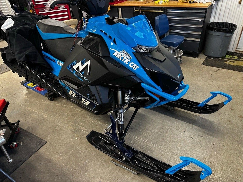 2025 Arctic Cat M 858 Mountain Cat 154 3.0 alt
