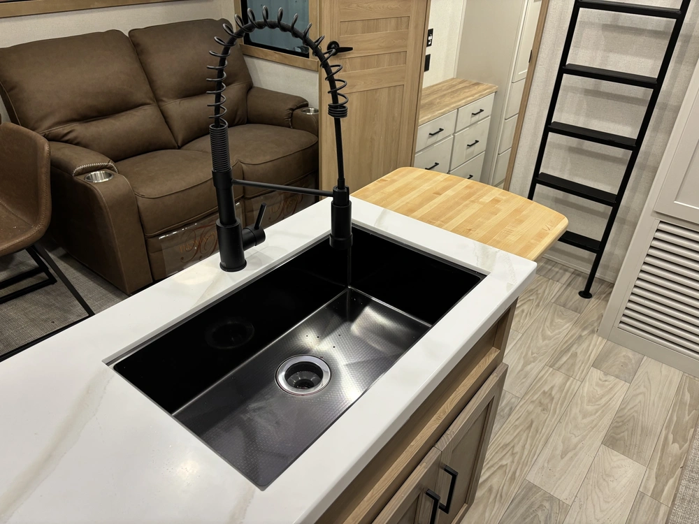 Forest River Sierra 41duplex 2026 alt