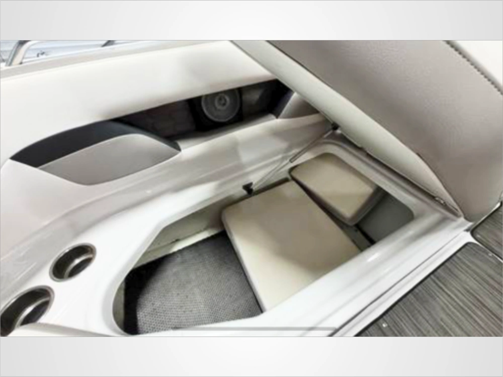 2018 Four Winns 240hd alt