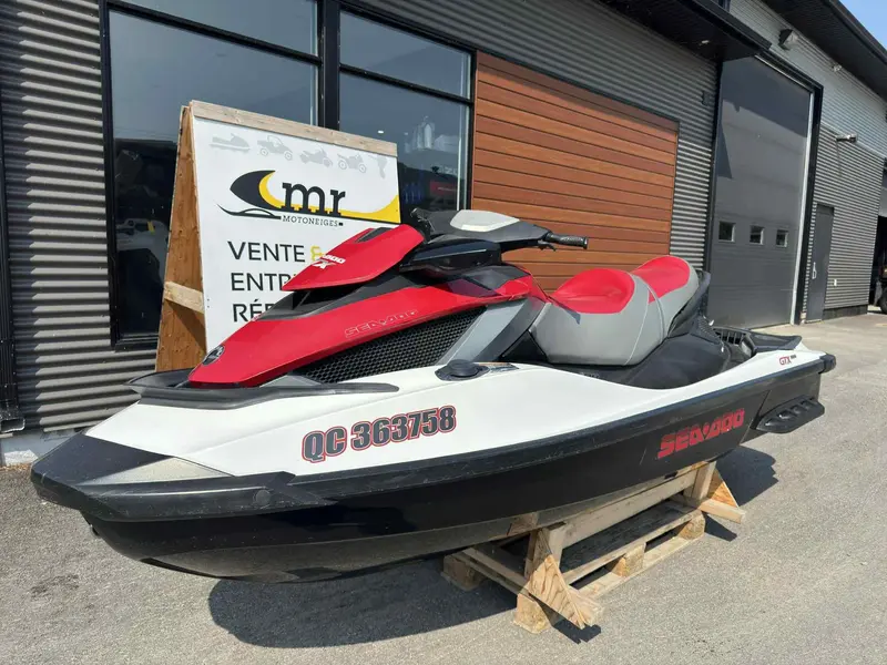 2010 Sea-Doo GTX IS 215 thumbnail 2