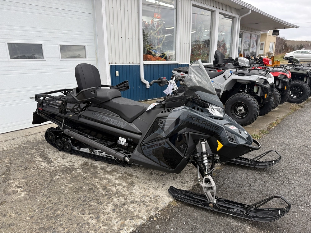 Polaris S26aje9fsl Polaris Prostar S4 Titan Adventure 155 2026 alt