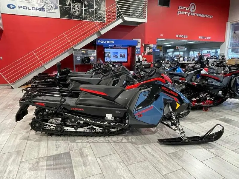 2024 Polaris PROSTAR S4 VOYAGEUR 146