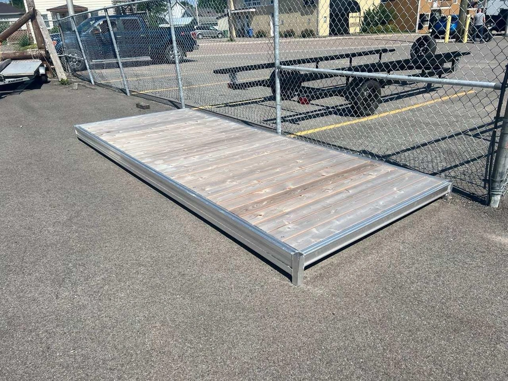 2025 Quai Techno Quai 6x15 Cedre Sur Poteaux alt