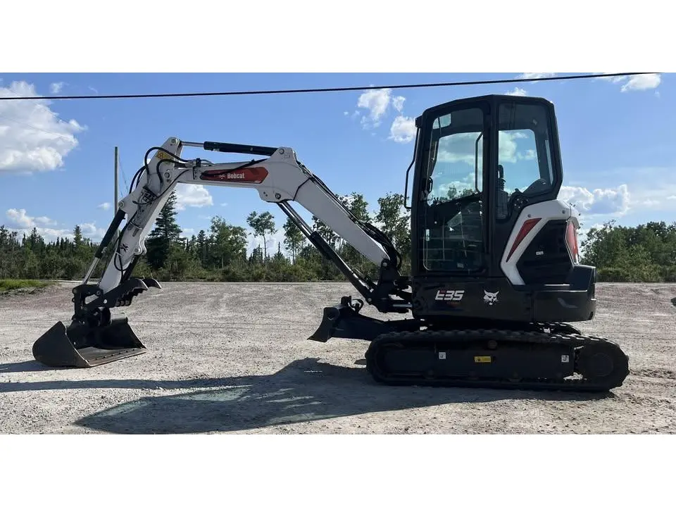 2023 Bobcat E35
