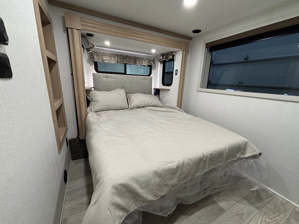 Forest River Sierra 41duplex 2026 alt