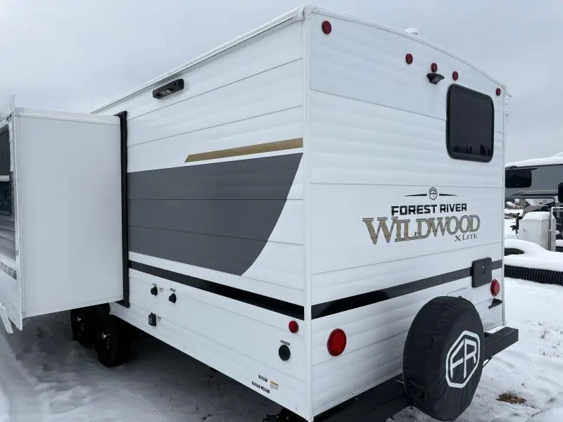 2026 Wildwood X LITE 26 ICE thumbnail 3