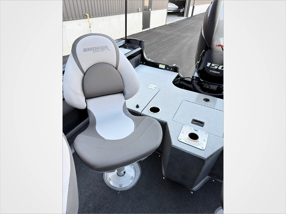 2026 Smoker-craft Ultima 172 Dc alt