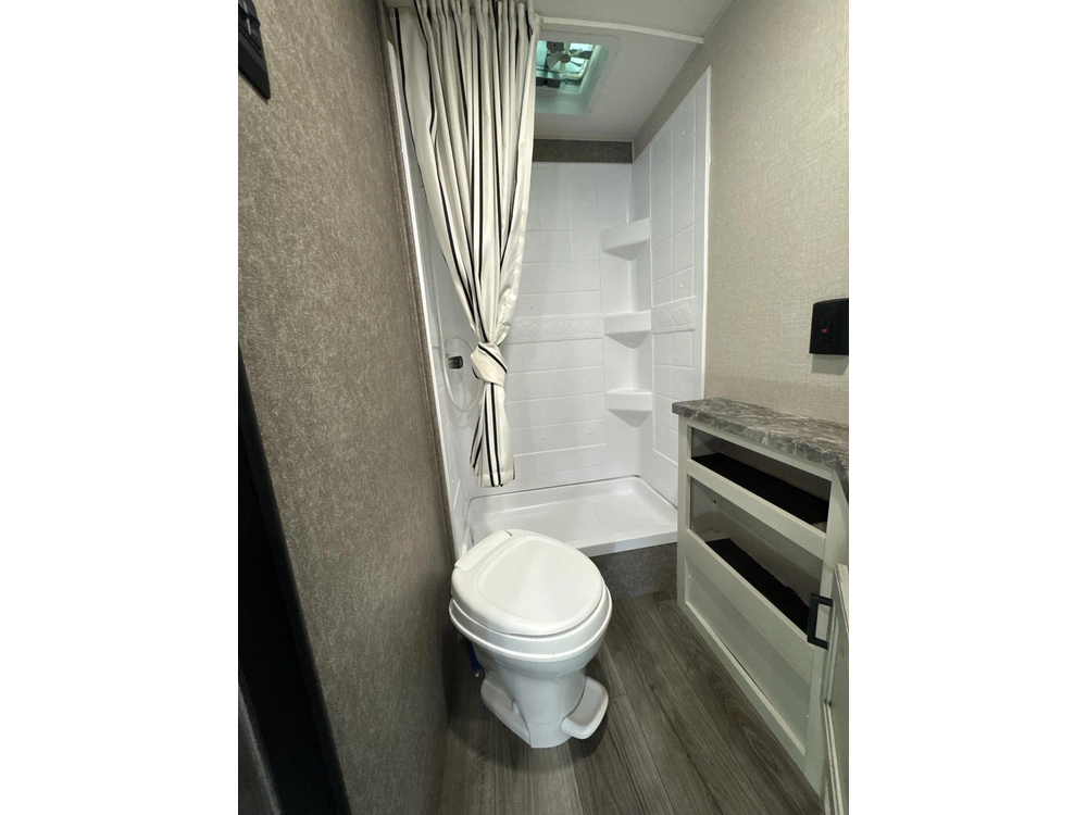 2021 Highland Ridge Rv Open Range 26bhs alt