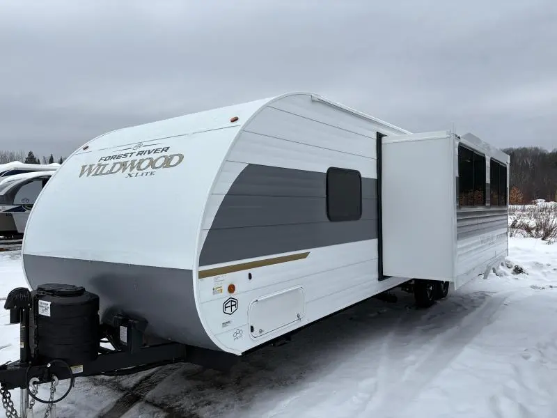 2026 Wildwood X LITE 26 ICE thumbnail 2