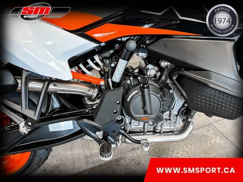 2024 Ktm 890 Smt alt