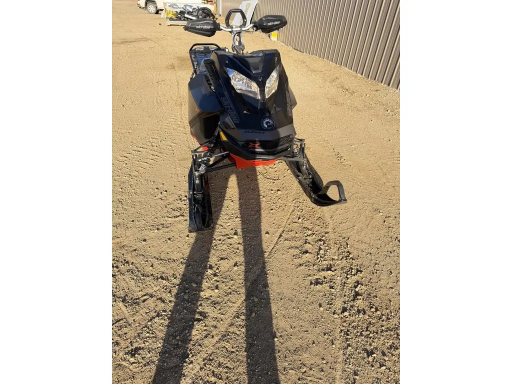 2021 Ski-Doo Summit Expert 850 154" Shot start 